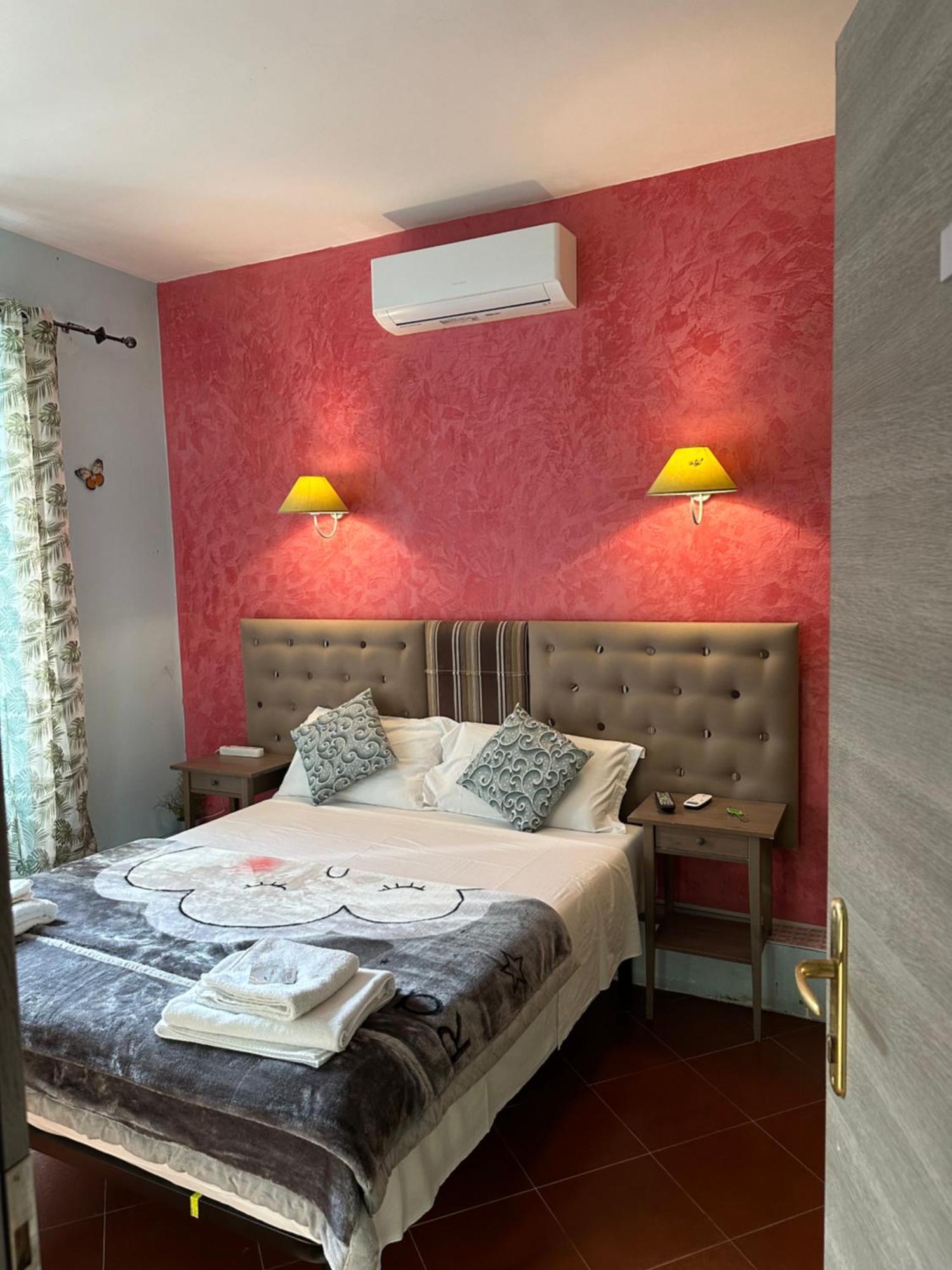ローマ シニョール スイート コロッセオ Bed & Breakfast エクステリア 写真